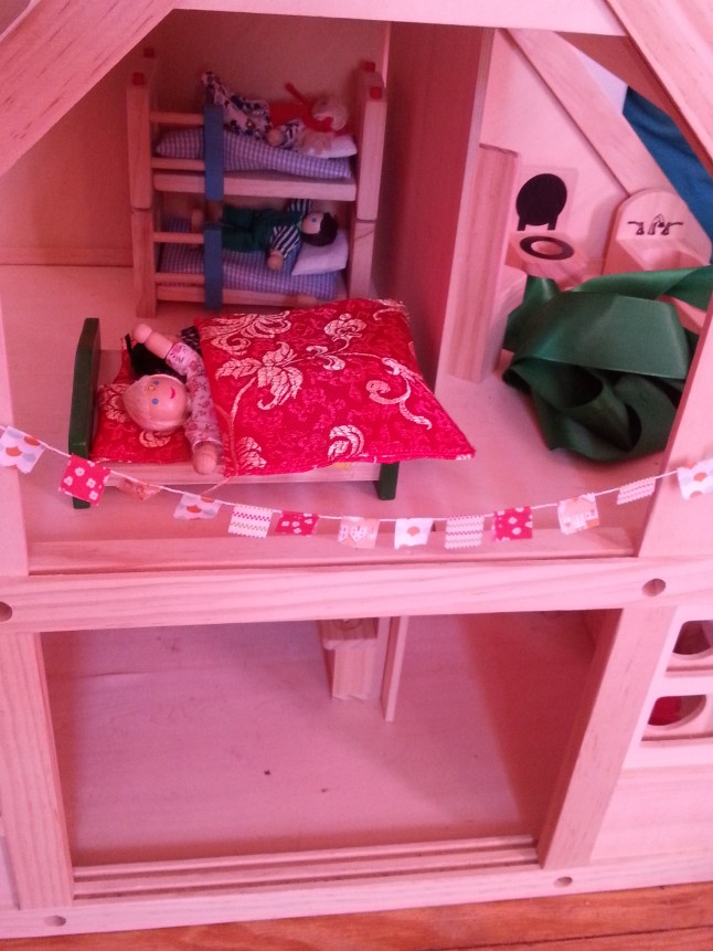 Even the dolls decorated!